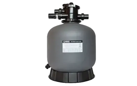 Grå cylindrisk Brilix P350 sandfilter med svart topp och bas, Danfoss-etikett