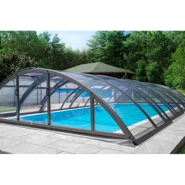 Pooltak Klasik 3×4 med modern valvform, transparenta paneler och mörkgrå metallram