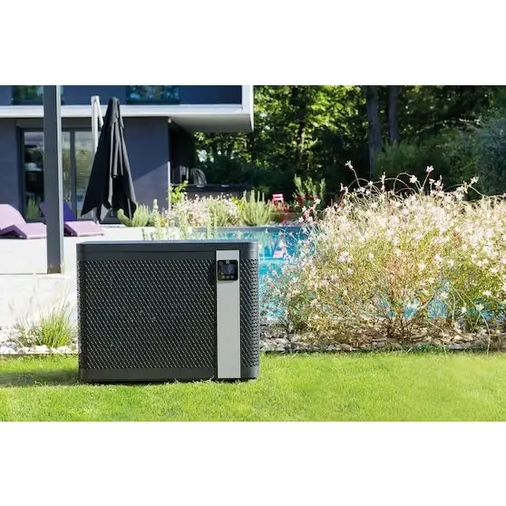 Svart texturerad Zodiac Z250iQ MD4 poolvärmepump 9.5kW med silver panel