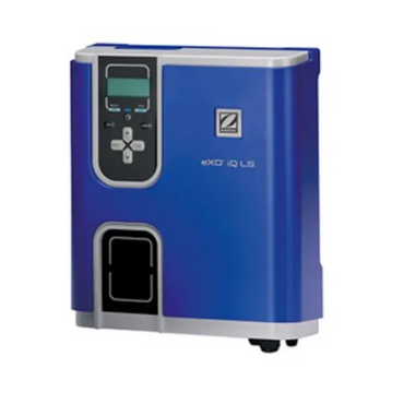 Zodiac EXO iQ low salt saltklorinator med blå-silver panel, display, keypad och kortläsare