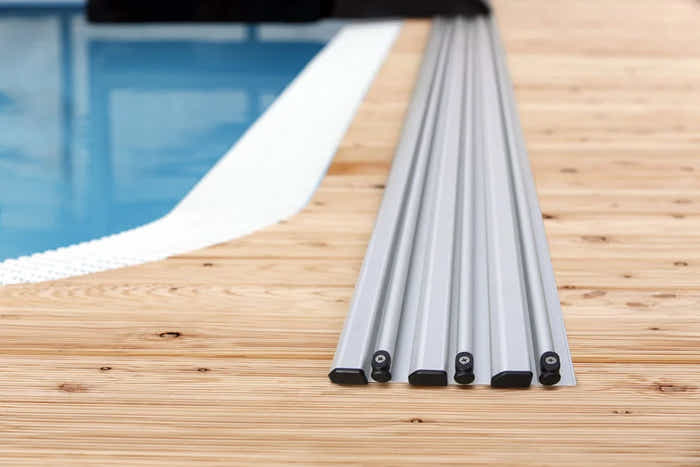 Pooltakstillbehör
