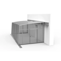 Modern Altantak Terasstak pooltak med silvertonad glas och aluminium, kurvad tak och skjutdörrar