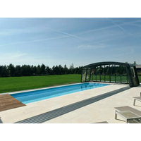 Glasfiberpool Bahama 600 med förstärkt polyester, klar blå poolvatten och pooltak