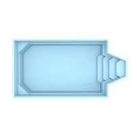 Ljusblå rektangulär medelstor pool Grenada 700 med trappad entré