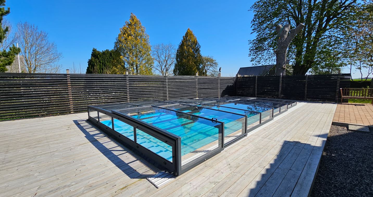 Pooltak ICON KIT S2 4×8 (klarglas, sidodörr, enkelskena, antracit)