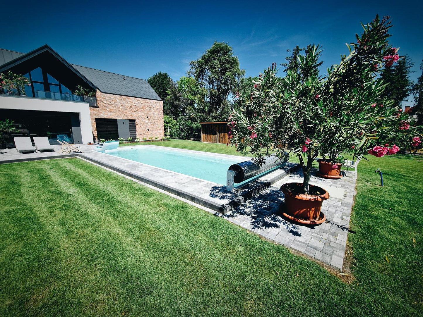 Glasfiberpool Jamaika 11,25m x 3,75m x 1,50m