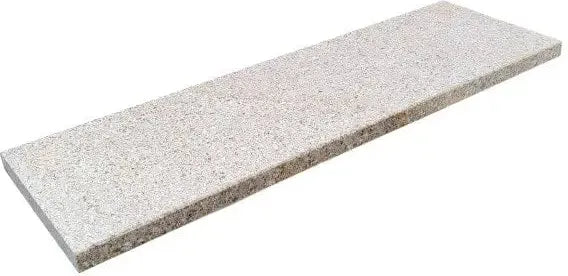 Ljusgrå fläckig stenbänk i Natura Modena paket med rektangulär form och klart blått vatten