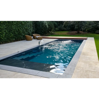 Leisurepools Cube pool med modern design, rektangulär blåvattenform