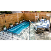 Leisurepools Espirit rektangulär pool med klarblått vatten, 2,25×5,7m för trånga utrymmen