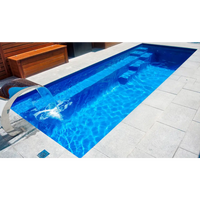 Leisurepools Espirit 2,25×5,7m pool med slimmad form för trånga utrymmen