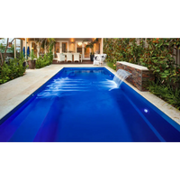 Leisurepools Harmony djupblå rektangulär pool med stenfall, 2,9×5-8m