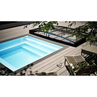 Minipool Wellness pool 2.25×2.5 m med ljusblått vatten i trädeck