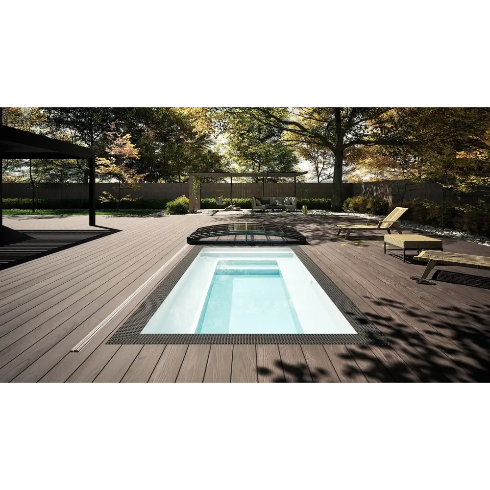 Rektangulär inground Minipool Wellness pool 2.25×2.5 m med klarblått vatten