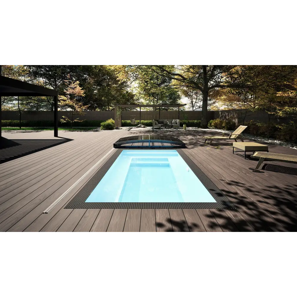 Rektangulär Minipool Wellness pool 3×3 m med klart blått vatten och svart kakelkant i mörk trädterrass