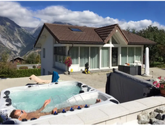 Vit PassionSpa Euphoria Mighty Wave Spabad – vit med blå jetstrålar och svarta paneler