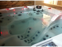 Vitvitt badkar PassionSpa Joy Spabad med röda LED-ljus och svarta munstycken