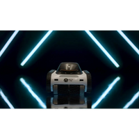 Vit XWarrior InverX X60 AI poolrobot med svarta band och futuristisk design