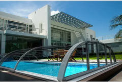 Pooltak Dallas 3x6 i klarplast med silverram och transparenta paneler