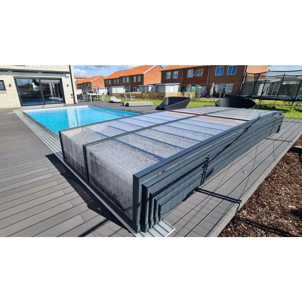 Modern Pooltak ICON 4x8 med sarg klarplast antracit i grått