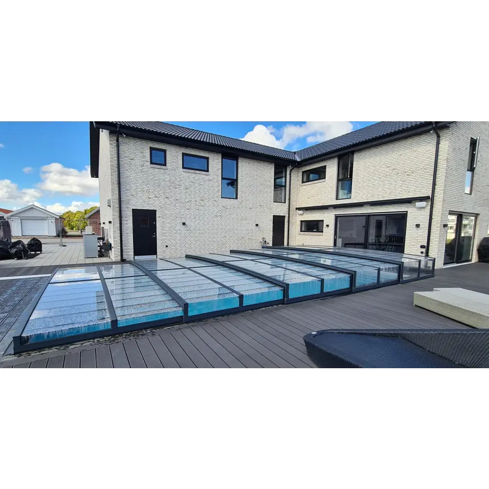 Modern Pooltak ICON KIT S3 med klarglas, sidodörr och antracit ram