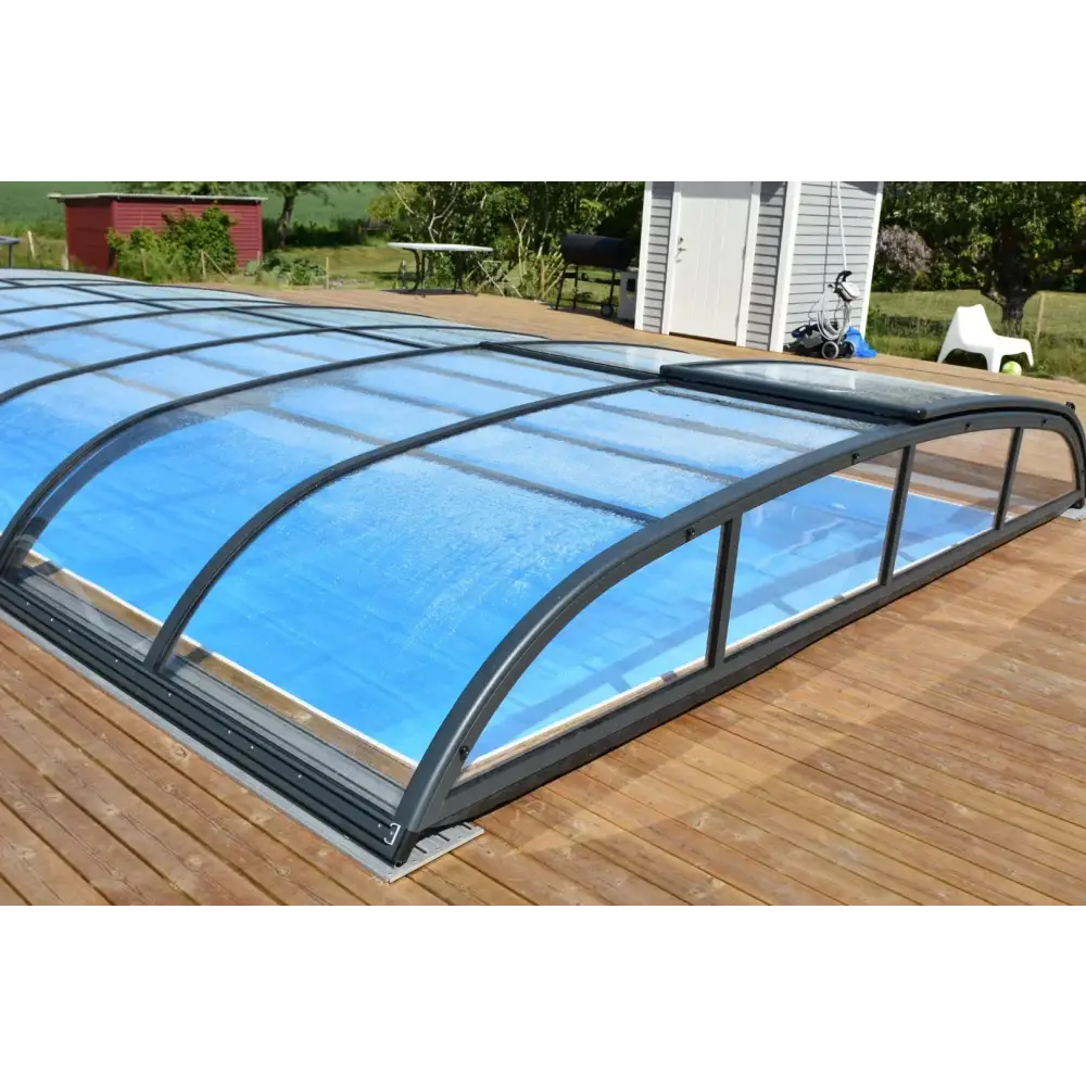 Modern Pooltak NIVO KIT 750B med klarglas och sidodörr för pool