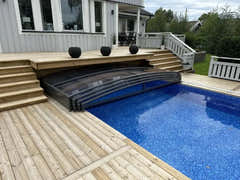 Elegant Pooltak Sydney 3x5 i transparent glas med svarta ramar och kurvat glas