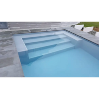Modern Pooltime Exclusive 12mm PP-pool med rektangulär form och ljusblått vatten