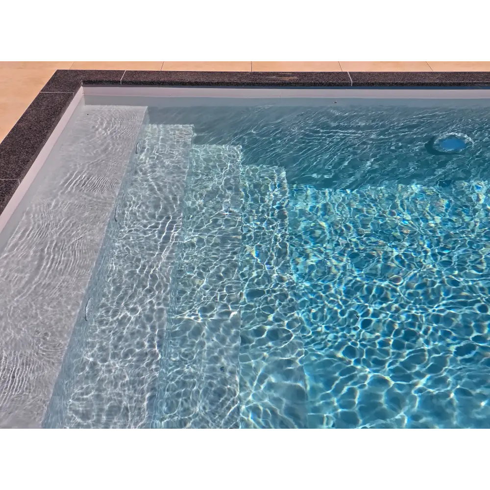 Modern pooltime exklusiv 12mm pp pool 2,6 x 6 x 1,5 m med klar blått vatten och kaklade kanter för att köpa pooltak