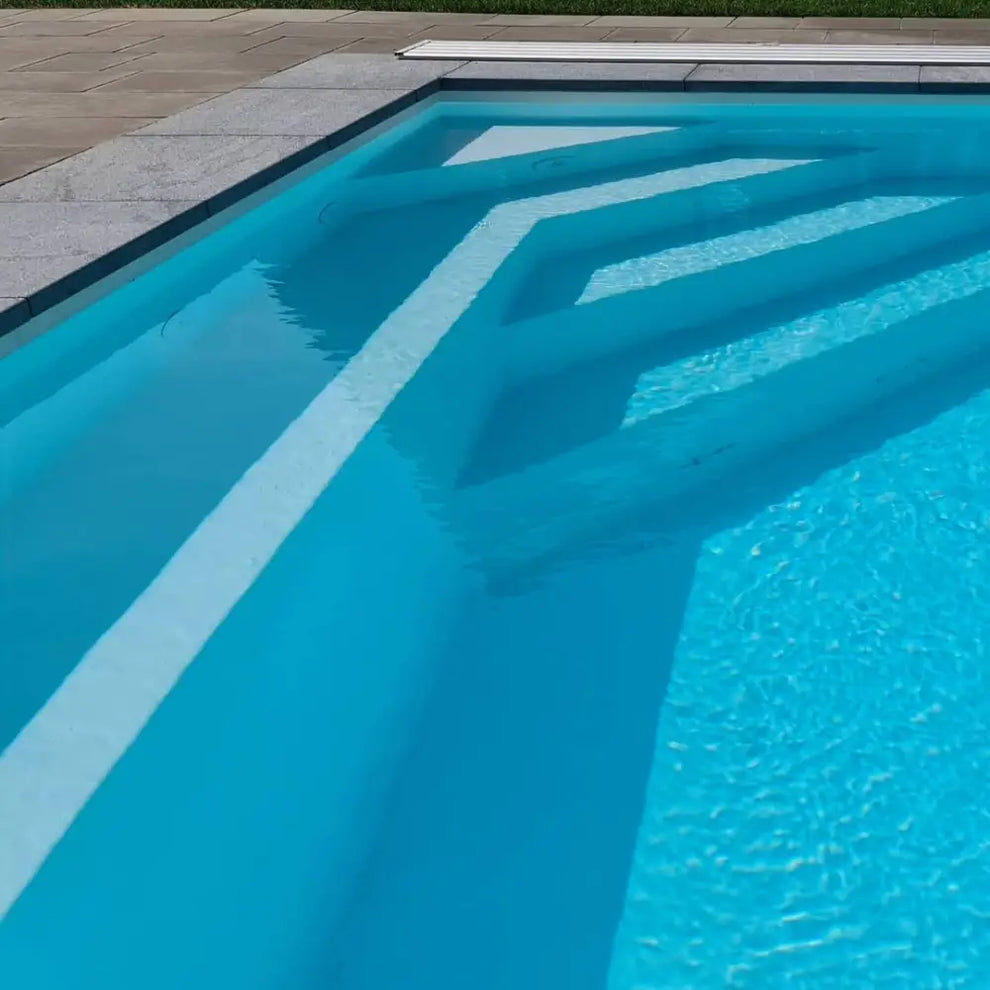 Modern Pooltime Exklusiv pool med rund dagbädd och baldakin