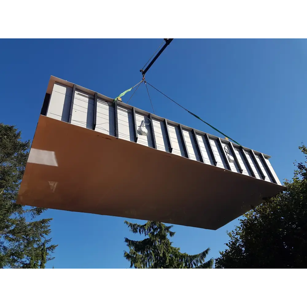 Rostfärgad Exklusiv 12mm PP poolpanel med vita lameller och cirkulära fästen för stabil genomfärgad 3x6x1,5 m pool