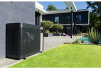 Zodiac Z260iQ MD5 13kW svart poolvärmepump vid modernt hus