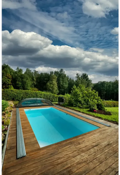 Rektangulär Thermopp Poolpaket Qbig med klart blått vatten och glastak