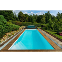Rektangulär ThermoPP Poolpaket QBig med klart blått vatten och trädeck