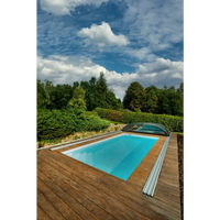 ThermoPP Poolpaket QBig: rektangulär pool med klart blått vatten, trädeck och glasöverdrag
