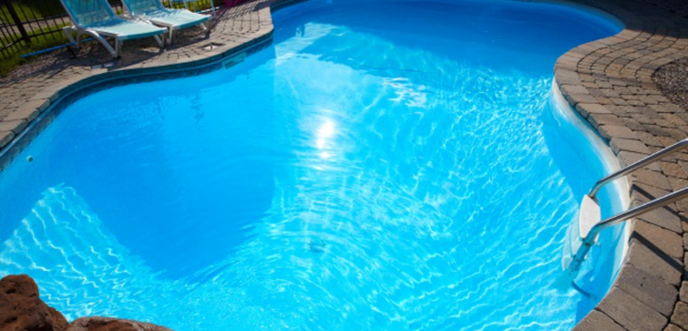 Hur ofta byter man vatten i poolen
