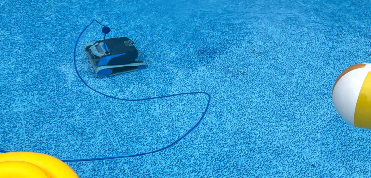 Vad gör en poolrobot