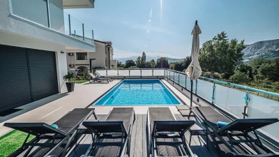 Glasfiberpool Aruba 700 7,20m x 3,70m x 1,50m